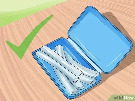 Imagen titulada Handle Poking Wires on Braces Step 1