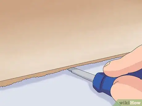 Imagen titulada Run a Cable Under Carpet Step 6
