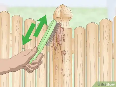 Imagen titulada Clean a Wood Fence Step 2