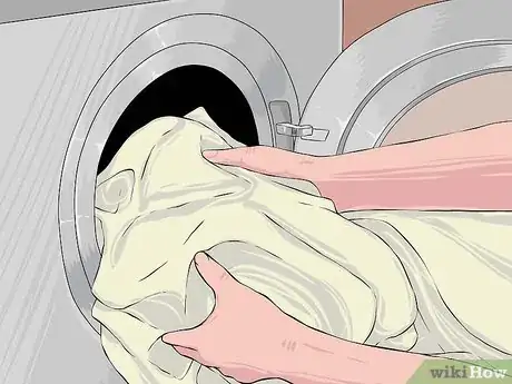 Imagen titulada Reduce the Dust Mite Population in Your Home Step 2