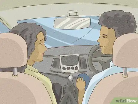 Imagen titulada Have a Memorable First Kiss Step 5