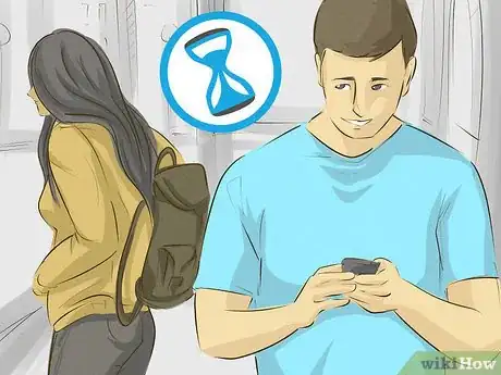Imagen titulada Text a Girl You Just Met Step 1