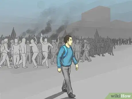 Imagen titulada Survive a Riot Step 6