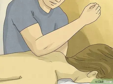 Imagen titulada Give a Sensual Massage Step 9