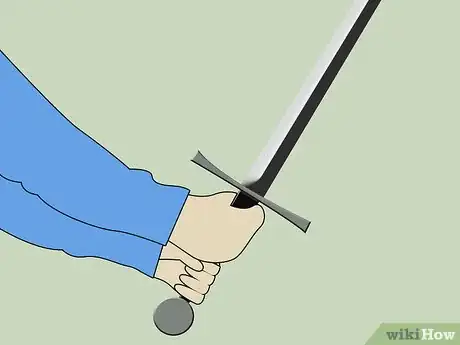 Imagen titulada Use Any Two Handed Sword Step 1