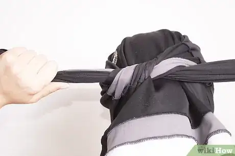 Imagen titulada Make a Ninja Mask Step 4