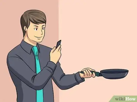 Imagen titulada Get a Girl to Text You Back Step 5