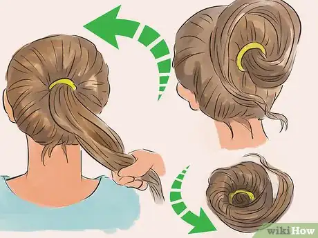 Imagen titulada Make a Messy Bun Step 5