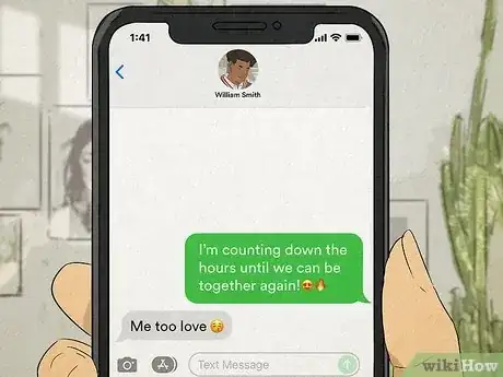 Imagen titulada Make My Boyfriend Feel Special Through Text Step 2