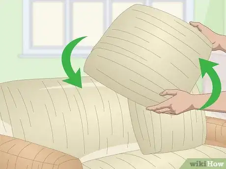 Imagen titulada Clean a Chenille Sofa Step 8