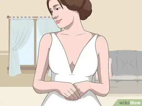 Imagen titulada Choose a Wedding Dress for Your Body Type Step 8