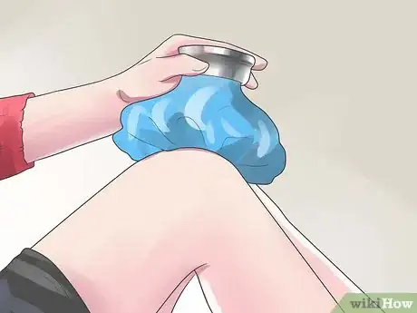 Imagen titulada Heal After Arthroscopic Knee Surgery Step 3