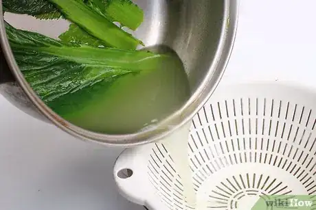 Imagen titulada Cook Mustard Greens Step 6