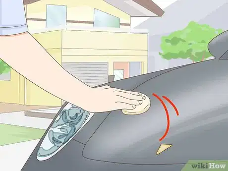Imagen titulada Use a Clay Bar Step 13