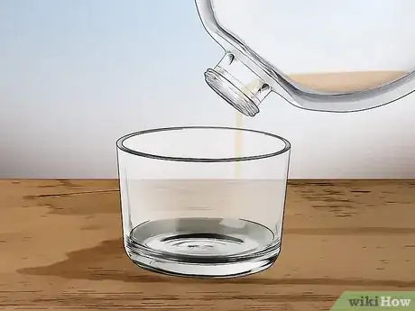 Imagen titulada Recycle Perfume Bottles Step 4