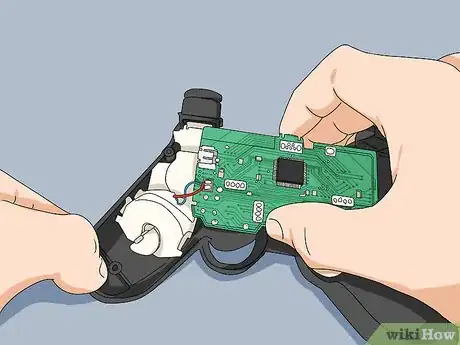 Imagen titulada Fix a PS3 Controller Step 13