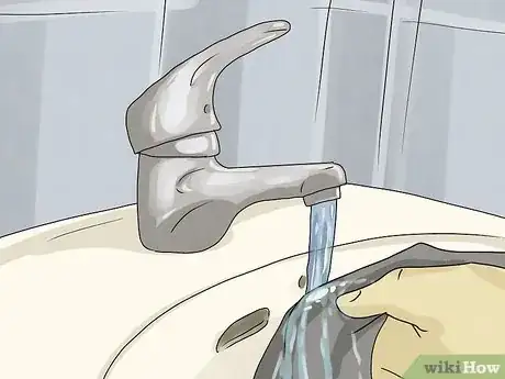 Imagen titulada Tell if a Stain Is Sperm Step 5