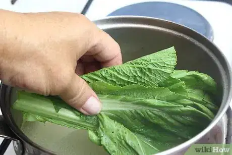 Imagen titulada Cook Mustard Greens Step 4