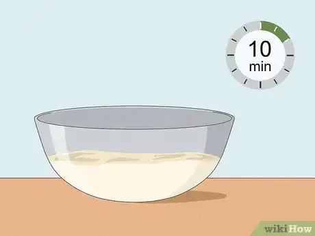 Imagen titulada Shave Your Bikini Area with Coconut Oil Step 5