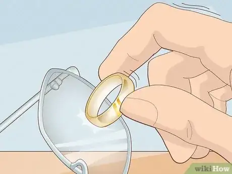Imagen titulada Fix Scratched Glasses with Coating Step 9