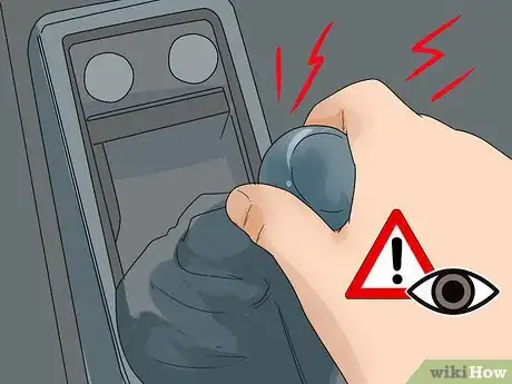 Imagen titulada Troubleshoot Your Transmission Step 4