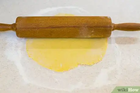 Imagen titulada Make Cookie Cutter Cookies Step 13
