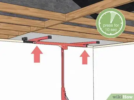 Imagen titulada Replace Ceiling Drywall Step 19