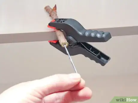Imagen titulada Make a Pencil Step 14