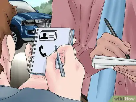Imagen titulada Take Action After a Car Accident Step 8