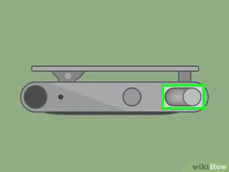 Imagen titulada Charge an iPod Shuffle Step 1