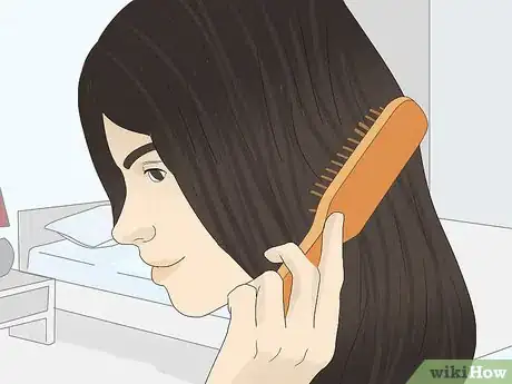 Imagen titulada Feather Hair Around Your Face Step 2