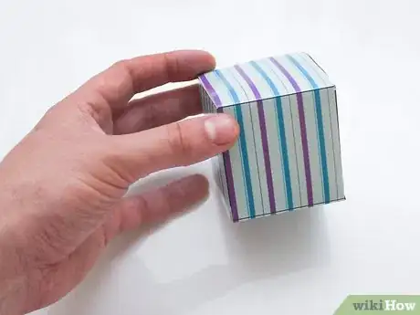 Imagen titulada Make a 3D Cube Step 10