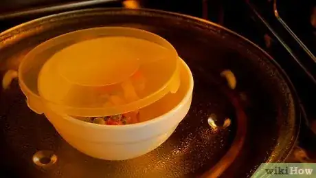 Imagen titulada Choose Microwave Safe Containers Step 11
