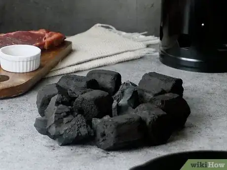 Imagen titulada Light a Charcoal Grill Step 6
