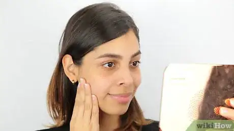 Imagen titulada Wear Makeup Step 3