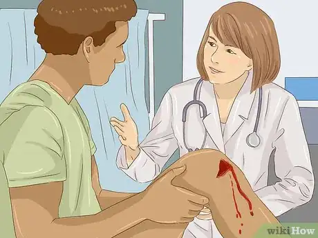 Imagen titulada Treat a Rattlesnake Bite Step 2