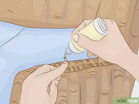 Imagen titulada Repair Wicker Furniture Step 2