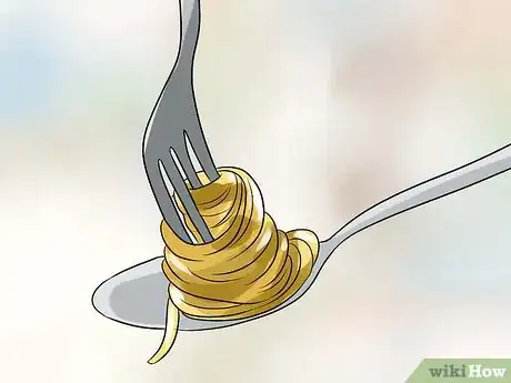 Imagen titulada Eat Noodles Step 3