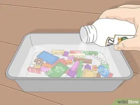 Imagen titulada Clean LEGOs Step 5