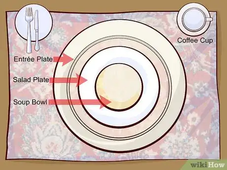 Imagen titulada Set a Dinner Table Step 9