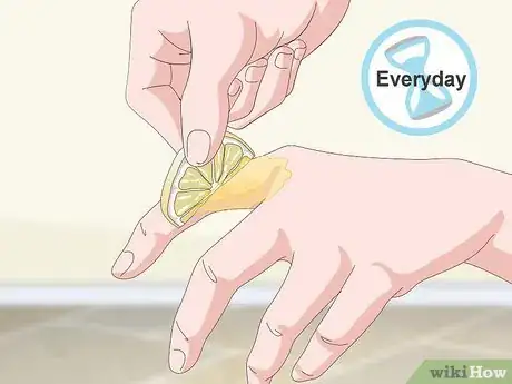 Imagen titulada Clean Nicotine Stains Step 10