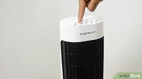 Imagen titulada Clean a Tower Fan Step 4