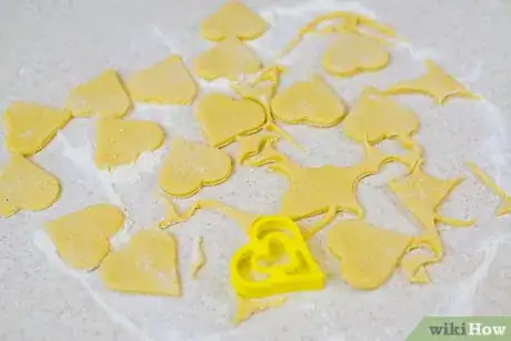 Imagen titulada Make Cookie Cutter Cookies Step 14