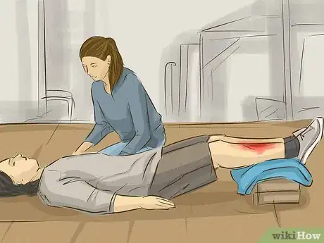 Imagen titulada Stop Bleeding Step 15
