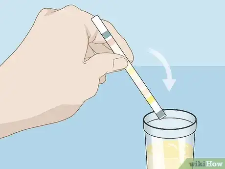 Imagen titulada Read a Urine Dipstick Step 3
