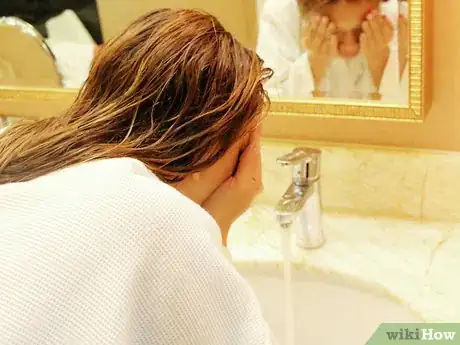 Imagen titulada Improve Your Facial Skin Step 1