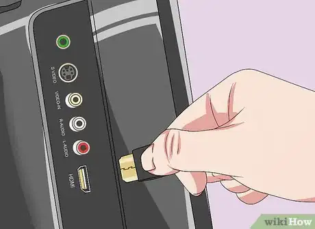 Imagen titulada Hook Up a Comcast Cable Box Step 9
