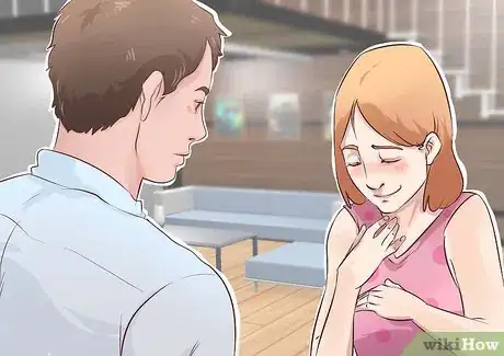 Imagen titulada Tell if Your Best Guy Friend Likes You Step 1