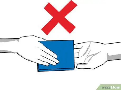 Imagen titulada Care for a Library Book Step 16