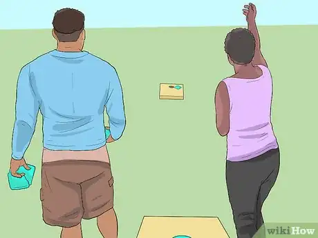 Imagen titulada Play Bean Bag Toss Step 4